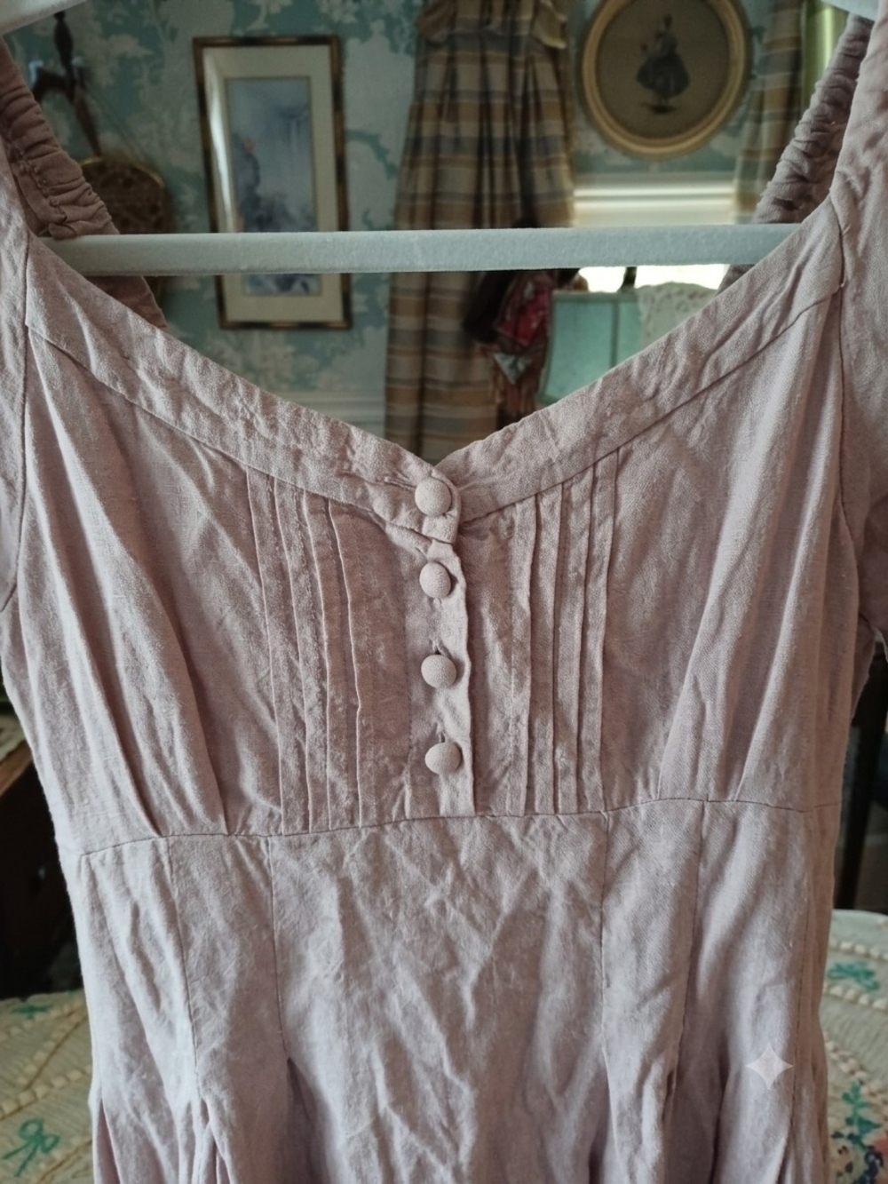 Linennaive Elegant Dusty Pink Maxi Dress with Sweetheart Neckline - Picture 4 of 10